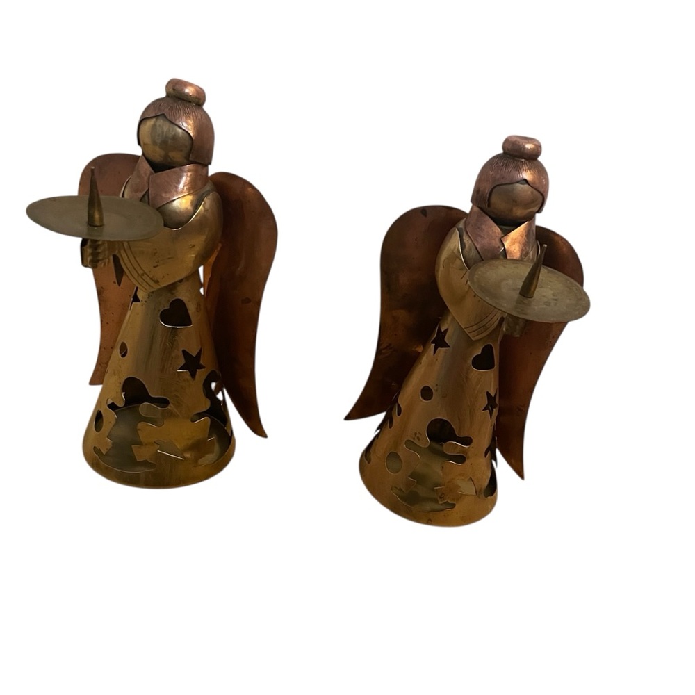 Set of 2/pair of vintage brass/copper angel holiday Christmas candle holders